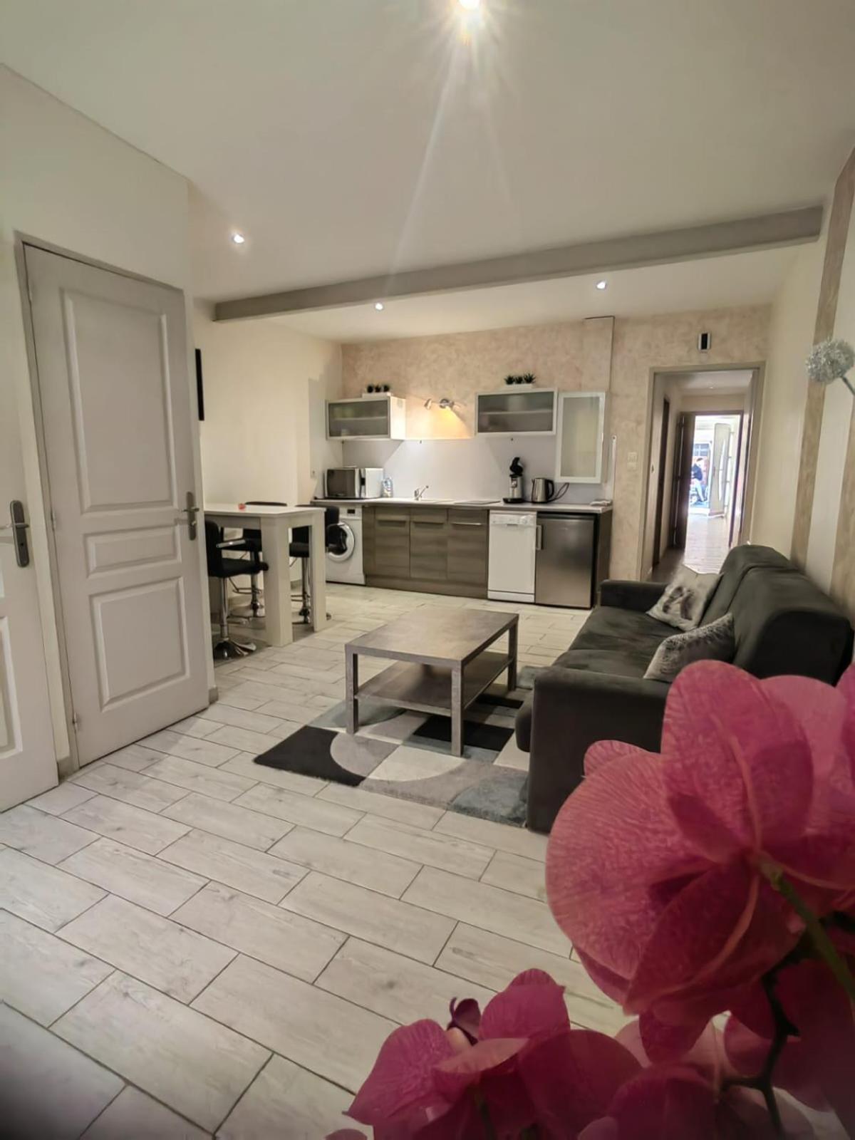Appartement A Valence Valence  Exteriör bild
